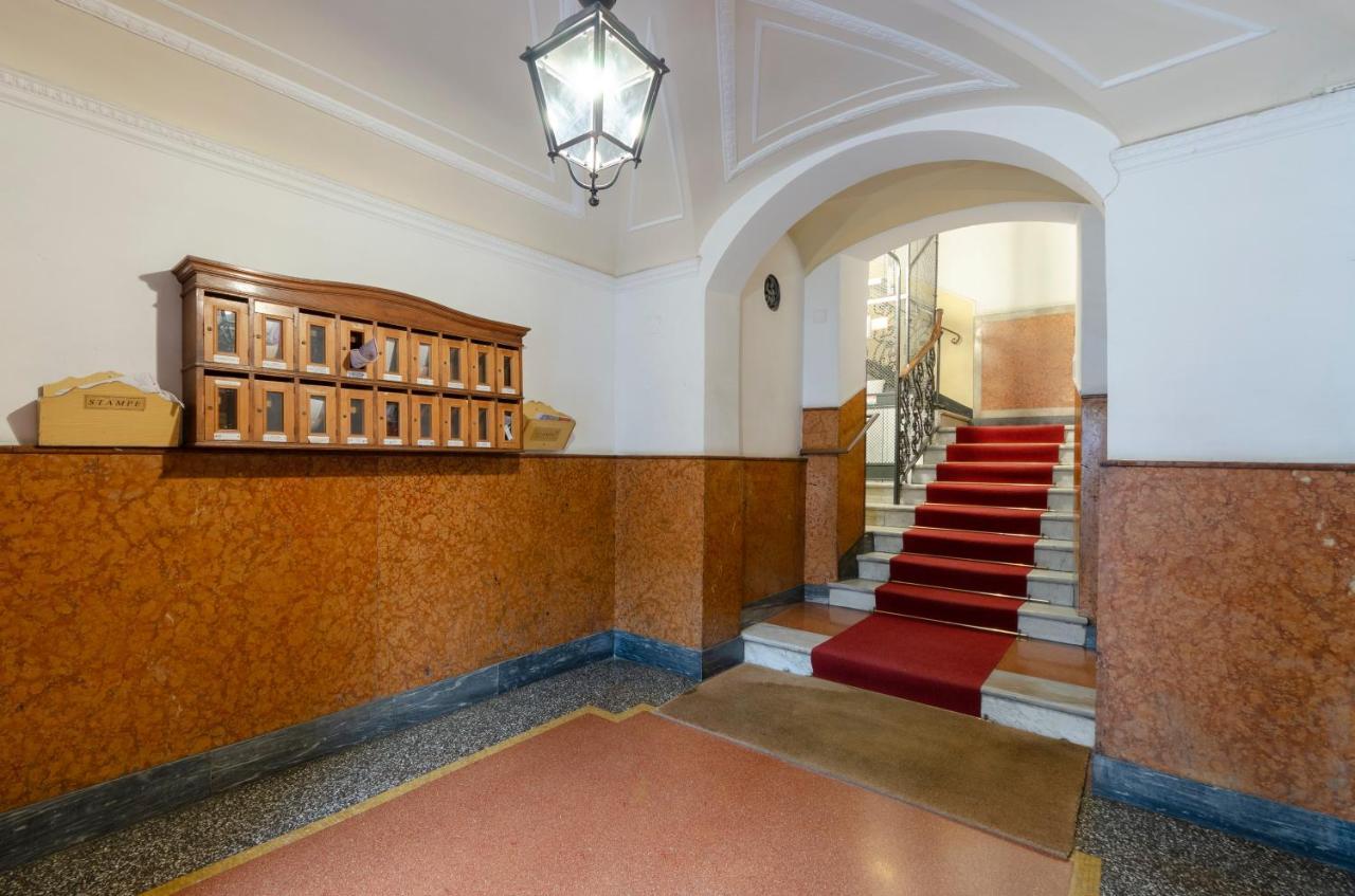 Апартаменты Joivy Bright Flat In The Perfect Centre Of Генуя Экстерьер фото